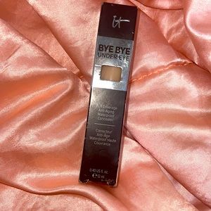 IT Cosmetics Bye Bye Undereye Full Coverage Concealer